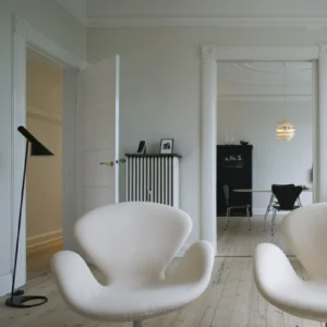 AJ vloerlamp zwart - Louis Poulsen